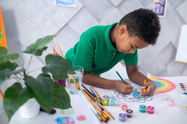 Conseils pour Stimuler la Curiosité Naturelle de votre enfant