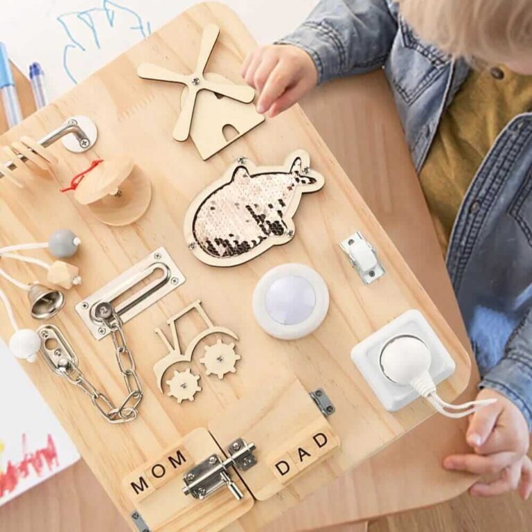 Tableau d’activité Montessori fait maison : Guide complet